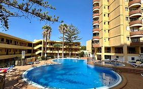 Stay Few Meters To Las Vistas Beach. Free Wifi.